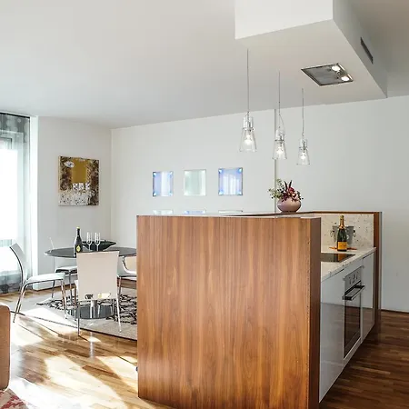 Myhouse 28. Rijna Apartment Prague